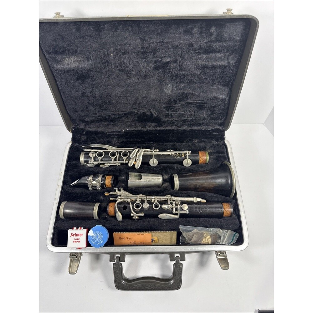 Selmer Signet 100 Wood Bb Clarinet With Case 175605